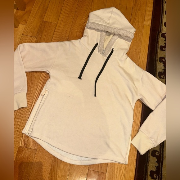 Cream sherpa lined hoodie, forever 21 active wear line women’s Small - Picture 2 of 10